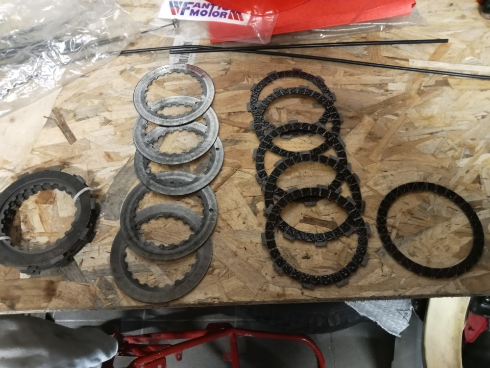 Embrayage fantic 240 pro